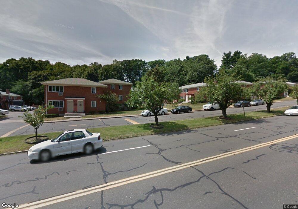 466 Middle Turnpike W unit 24U, Manchester, CT 06040 - photo 1