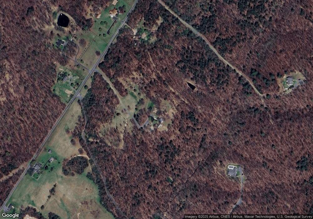 1246 Reynolds Rd, Cross Junction, VA 22625 - photo 1