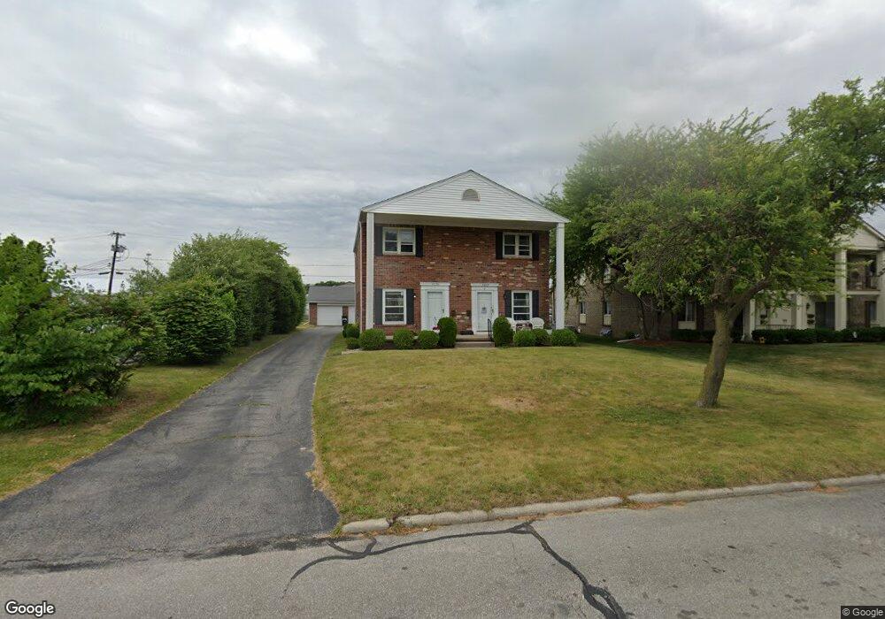 5236 Regency Dr, Toledo, OH 43615 - photo 1