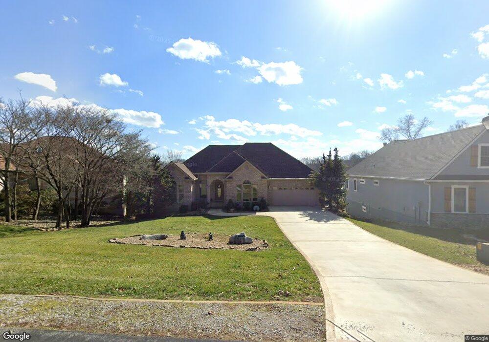 335 Gadusi Ln, Loudon, TN 37774 - photo 1