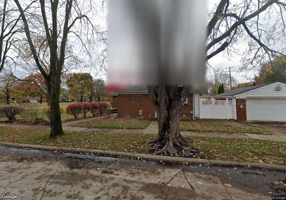 17406 Pinecrest Dr, Allen Park, MI 48101 - photo 1