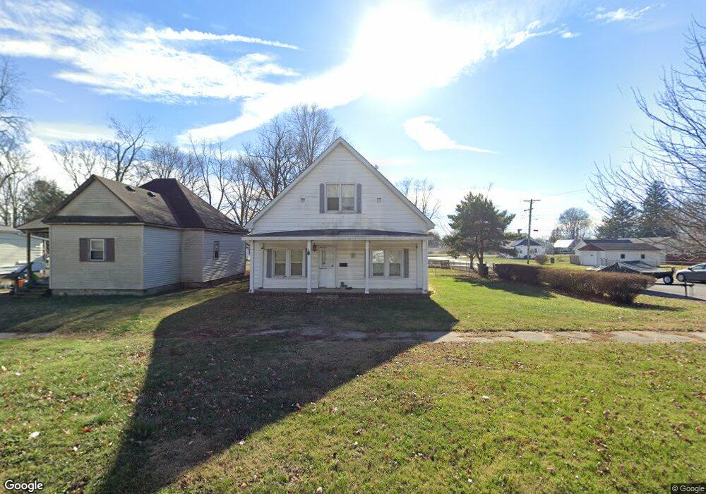 2721 Pine Ave, Mattoon, IL 61938 - photo 1