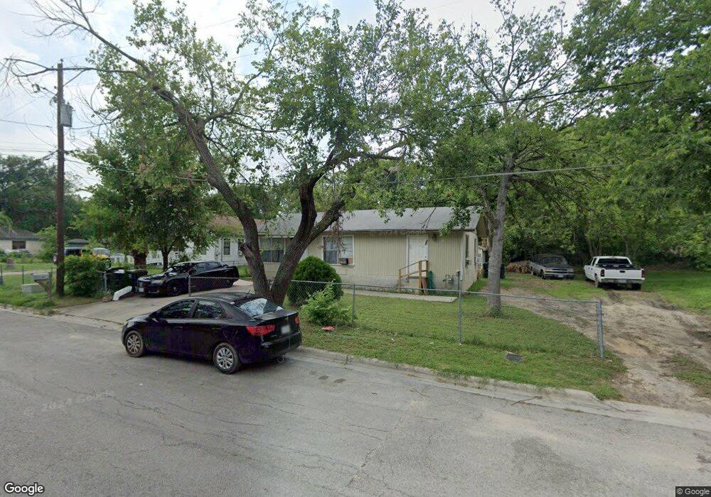 405 Laredo St, San Marcos, TX 78666 - photo 1