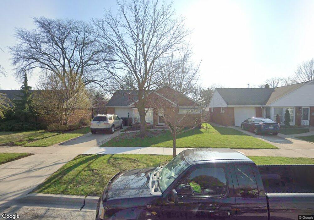 923 Portsmouth Ave, Westchester, IL 60154 - photo 1