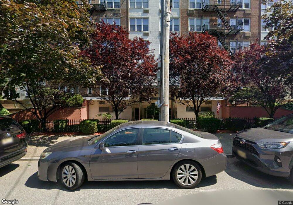 Crosley Terrace unit 3E, Fort Lee, NJ 07024 - photo 1