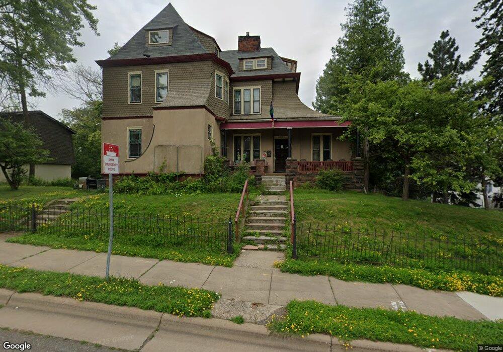 2104 E Superior St, Duluth, MN 55812 - photo 1