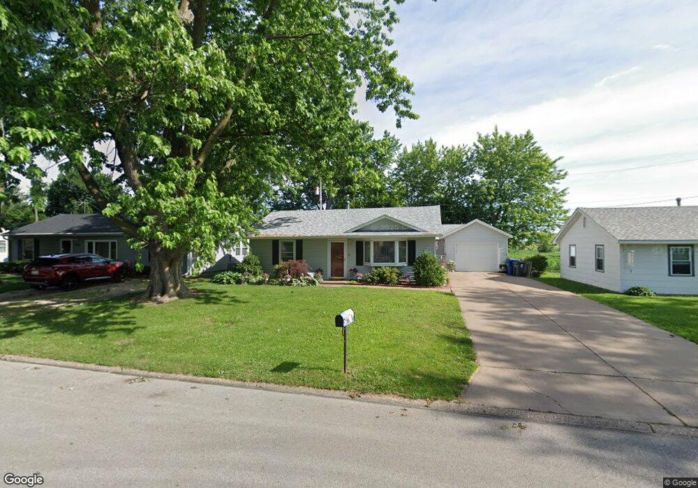 2110 W 75th Place, Davenport, IA 52806 - photo 1