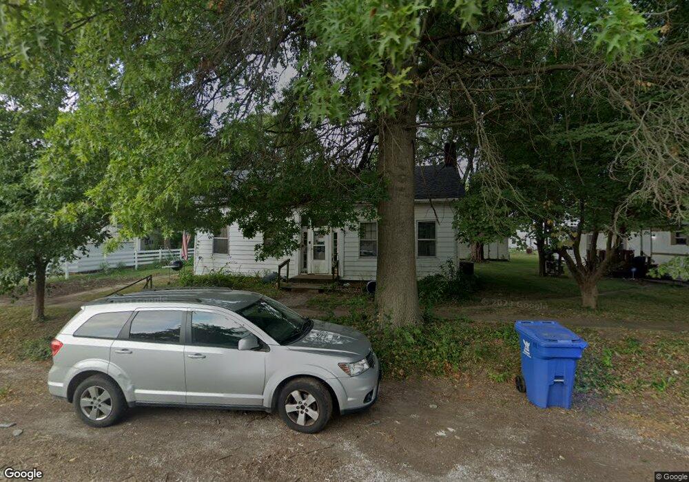 222 W Washington St, Virginia, IL 62691 - photo 1