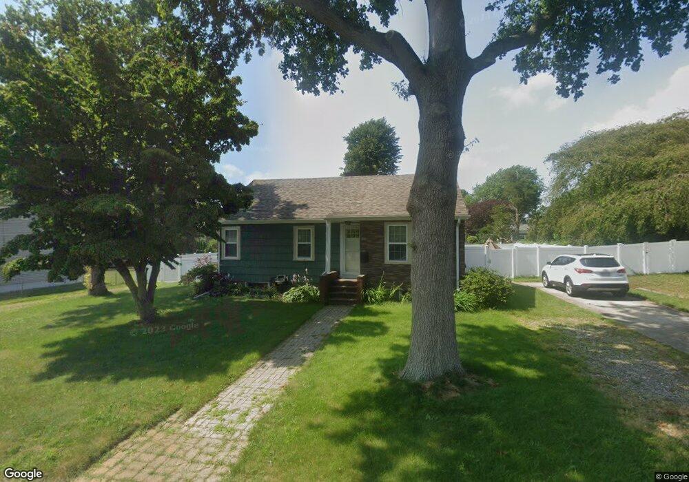 40 Hacker St, Fairhaven, MA 02719 - photo 1