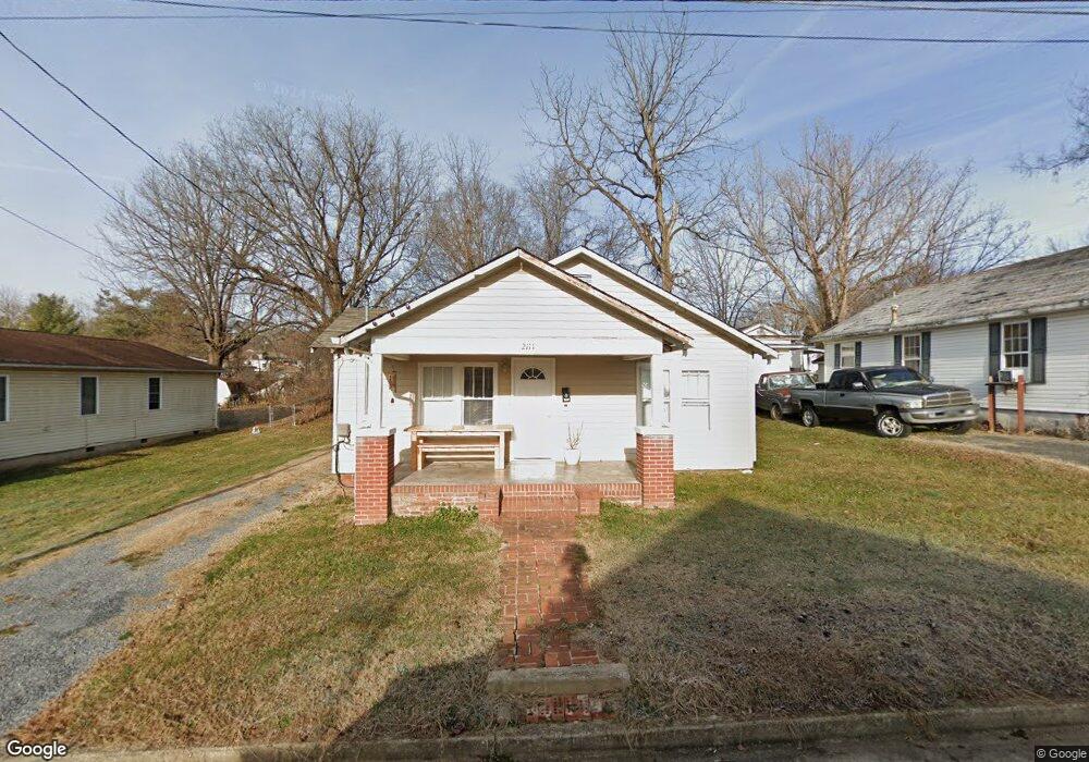 2111 E Myrtle Ave, Johnson City, TN 37601 - photo 1