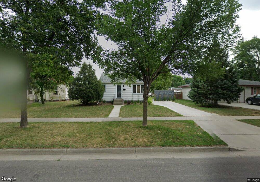 1735 3rd St N, Fargo, ND 58102 - photo 1