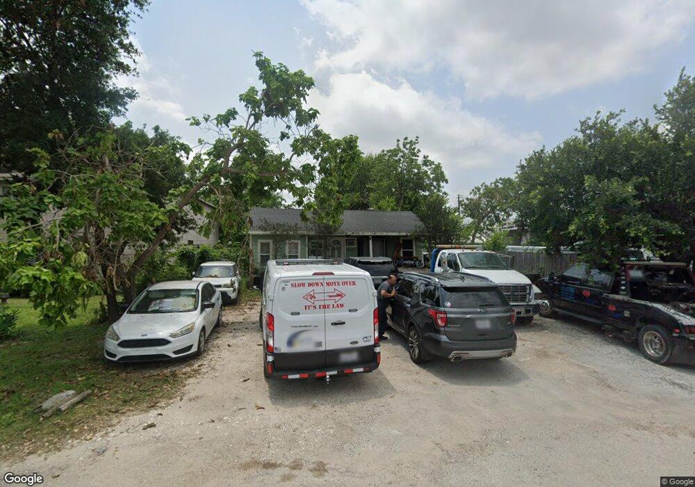 618 W 28th St, Houston, TX 77008 - photo 1