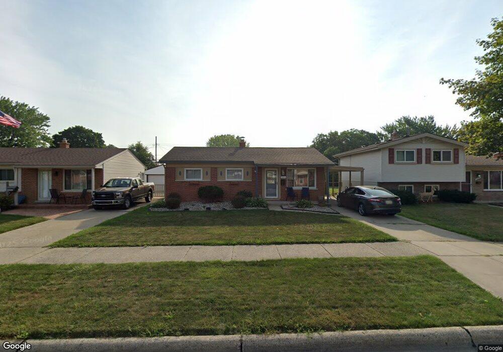 30514 Bluehill St, Roseville, MI 48066 - photo 1