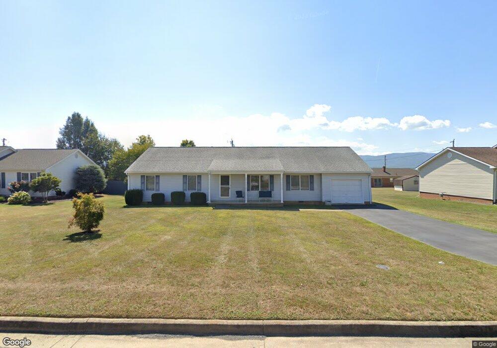 39 Skyline Ave, Stuarts Draft, VA 24477 - photo 1