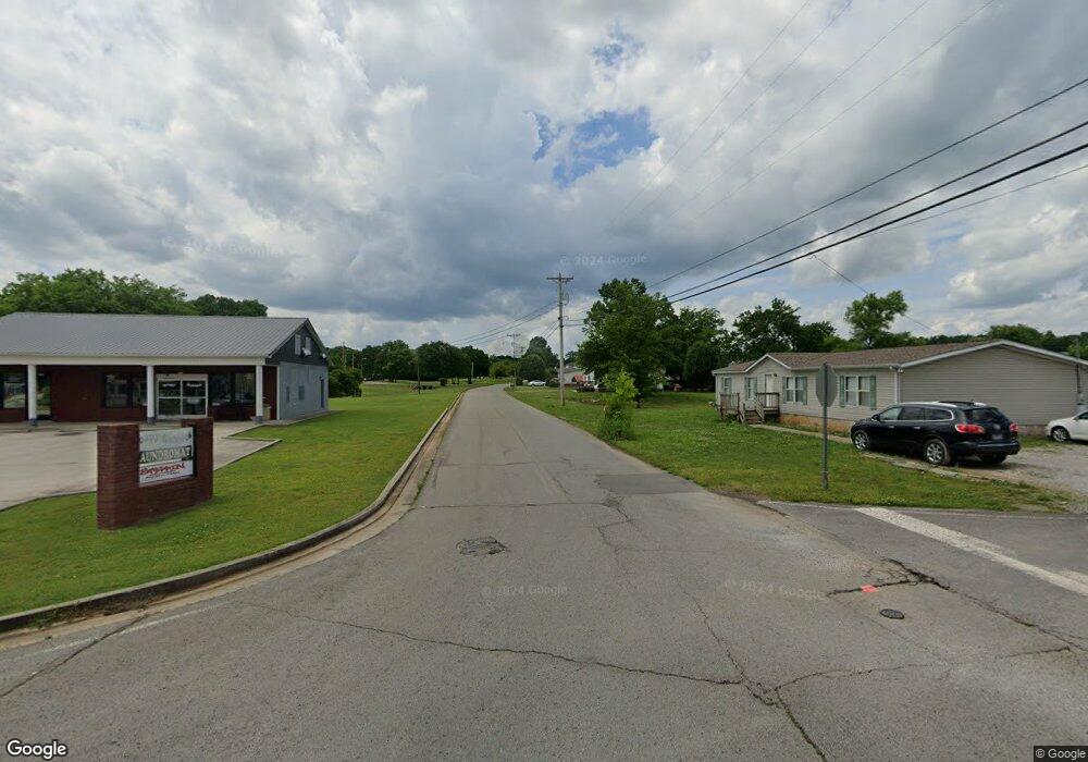 217 Quarry St, Shelbyville, TN 37160 - photo 1