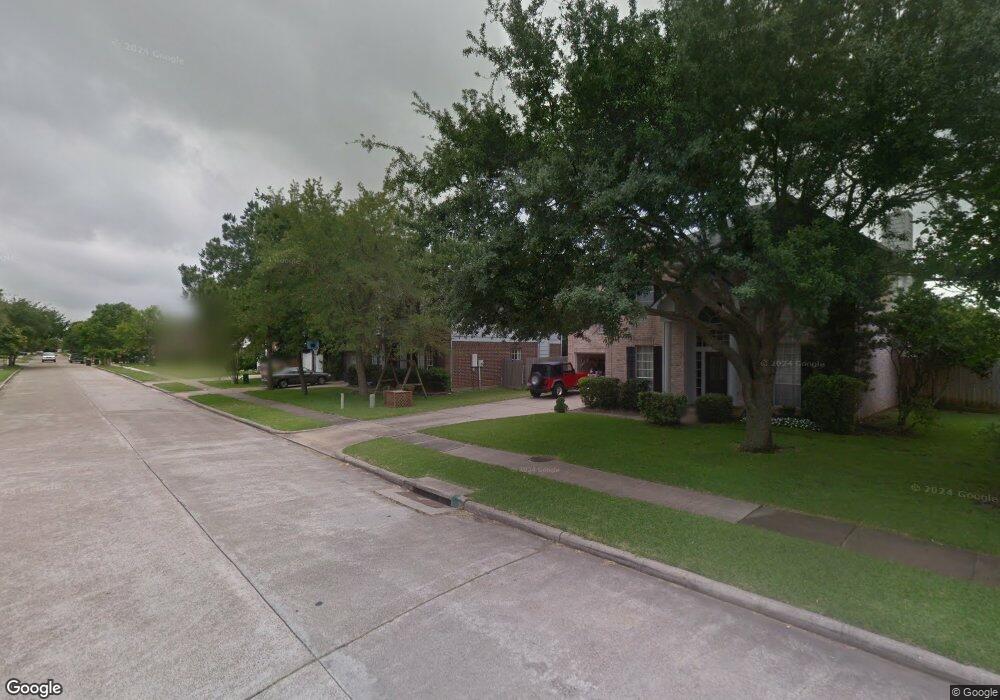 2410 Mission CI, Friendswood, TX 77546 - photo 1