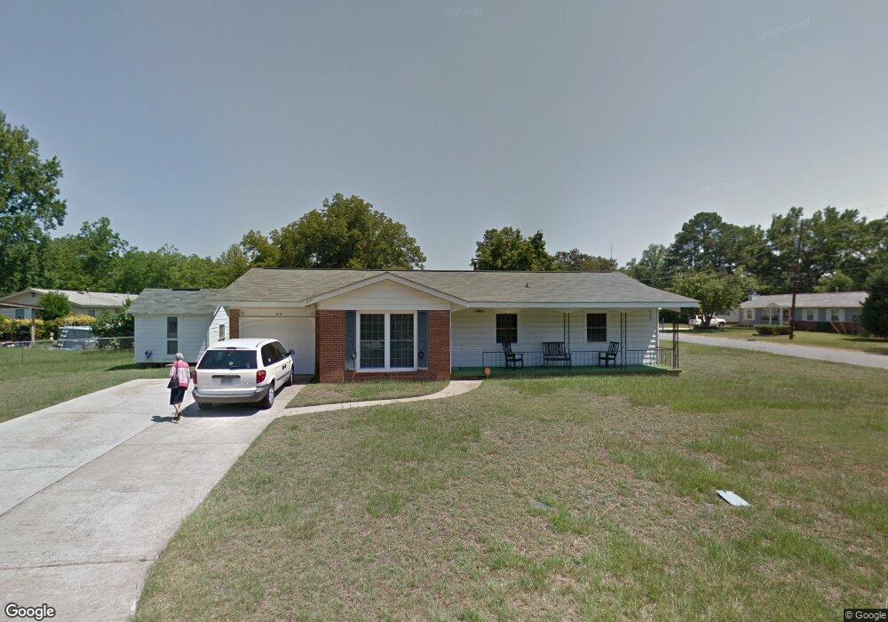 414 Sarah Dr unit L7, Warner Robins, GA 31093 - photo 1