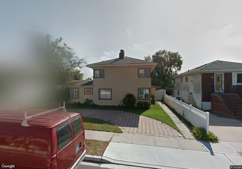 83 Vanderbilt Ave, Island Park, NY 11558 - photo 1