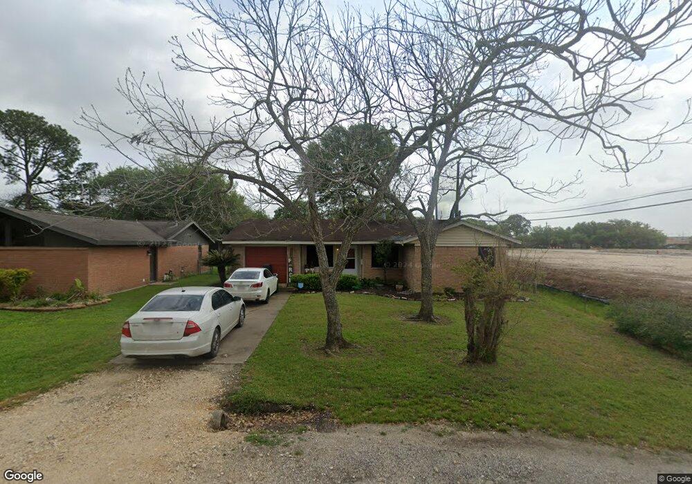1825 Sunset Ave, Bay City, TX 77414 - photo 1