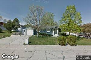 575 Pinecrest Dr, Chadron, NE 69337