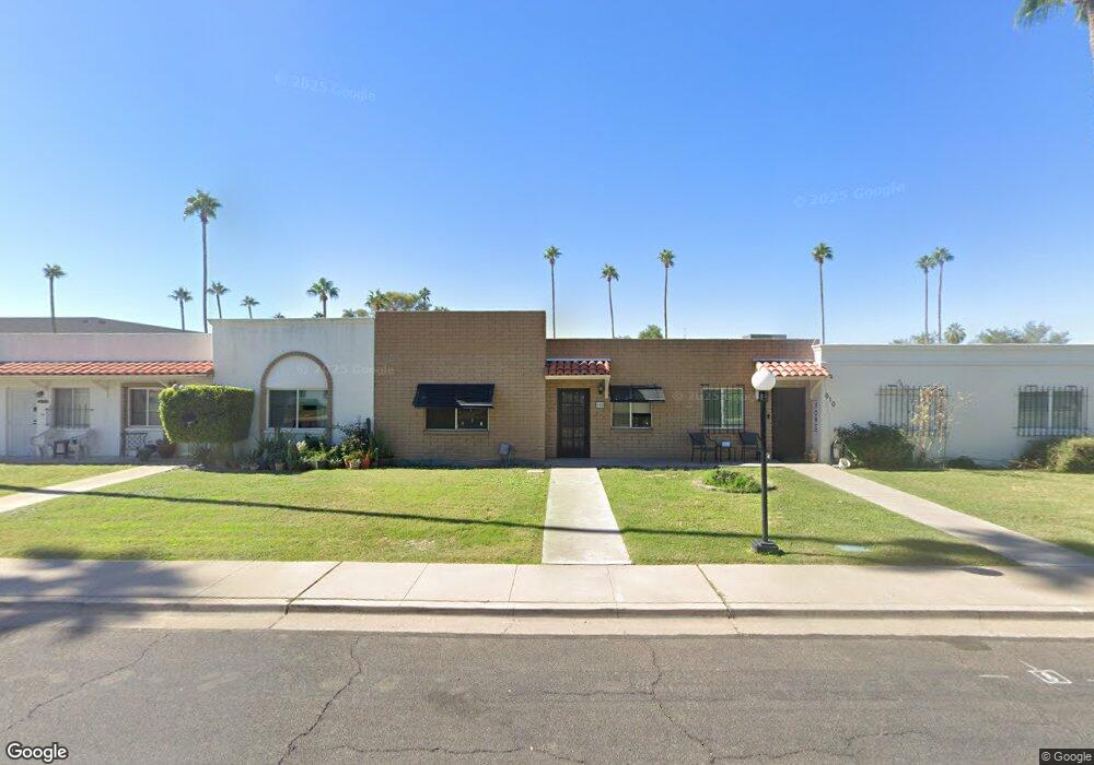 608 N Pioneer Cir, Mesa, AZ 85203 - photo 1