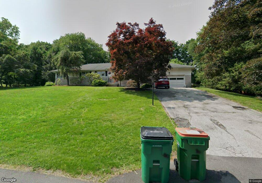 19 Round Hill Rd, Poughkeepsie, NY 12603 - photo 1