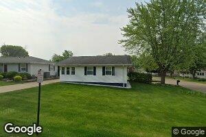 713 Valley View Dr, Silvis, IL 61282