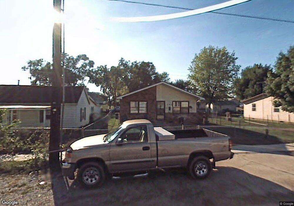 392 N Mapleton St, Columbus, IN 47201 - photo 1