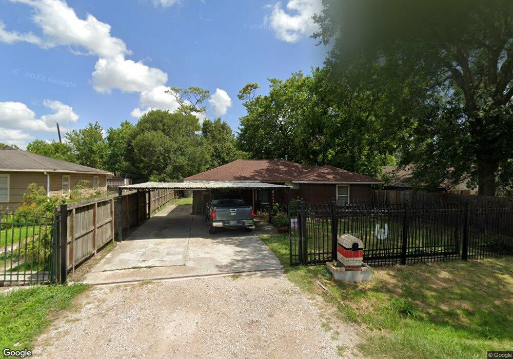 13501 Indianapolis St, Houston, TX 77015 - photo 1