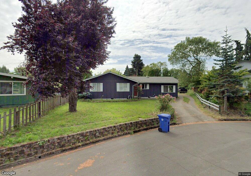 1018 Cinnamon Ave, Eugene, OR 97404 - photo 1