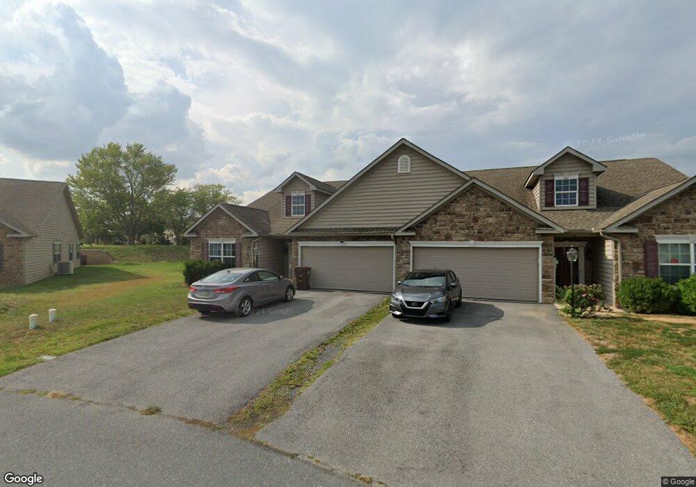 3785 Oakley Ln unit 13W, Greencastle, PA 17225 - photo 1