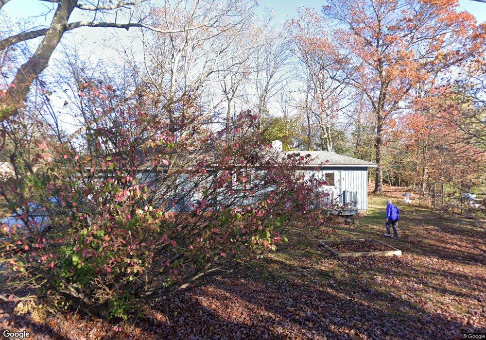 4 Hilltop Dr, New Fairfield, CT 06812 - photo 1