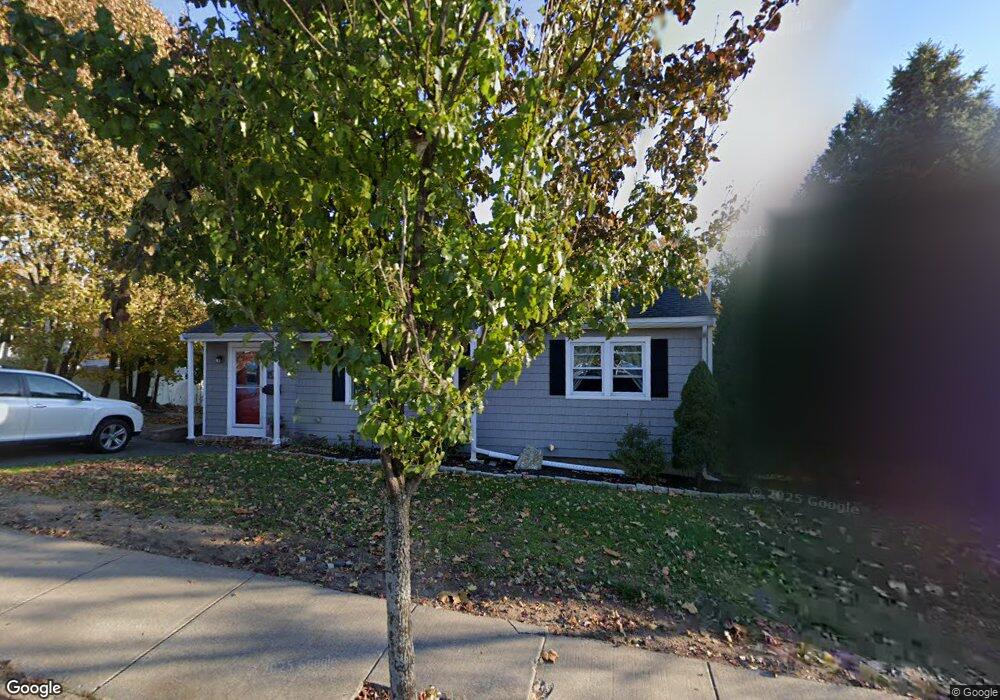 32 Lake Ave, Woburn, MA 01801 - photo 1