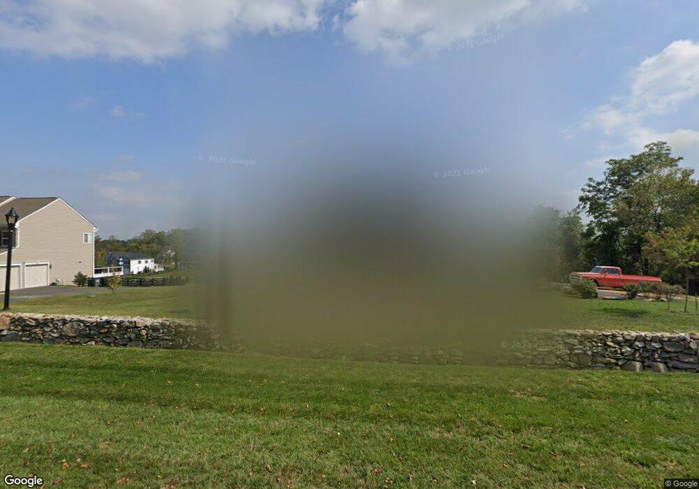 17816 Airmont Rd, Round Hill, VA 20141 - photo 1