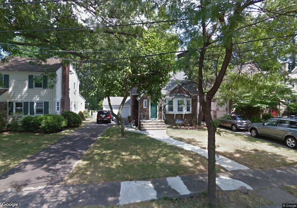 8 Briarcliff Ct, Maplewood, NJ 07040 - photo 1