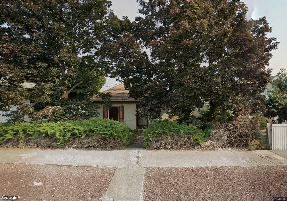 615 E 12th St, the Dalles, OR 97058 - photo 1