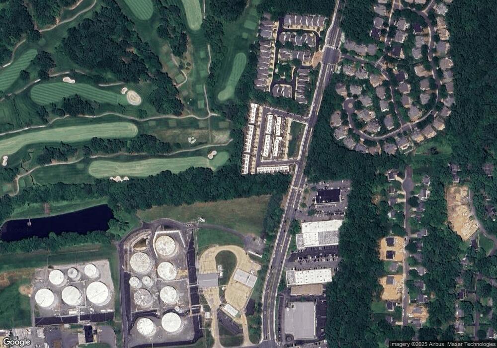 3560 Sutton Heights Cir, Fairfax, VA 22031 - photo 1