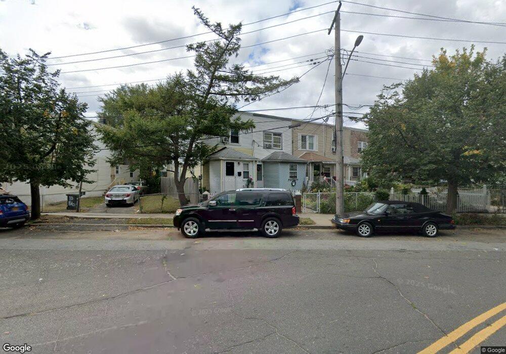 11852 155th St, Jamaica, NY 11434 - photo 1