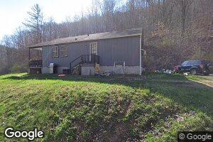 137 Henry C Dr, Pippa Passes, KY 41844