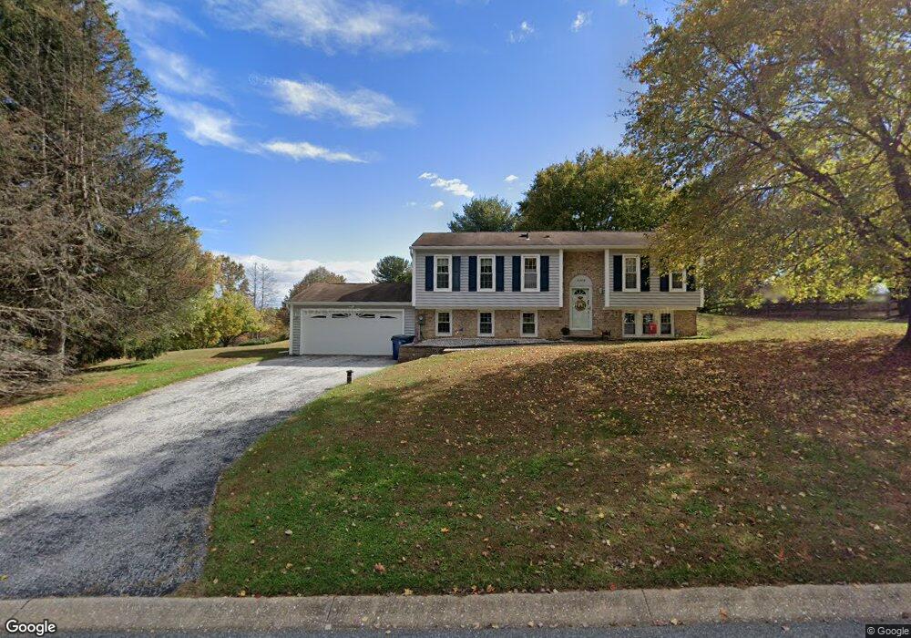 5389 View Point Ct, Sykesville, MD 21784 - photo 1