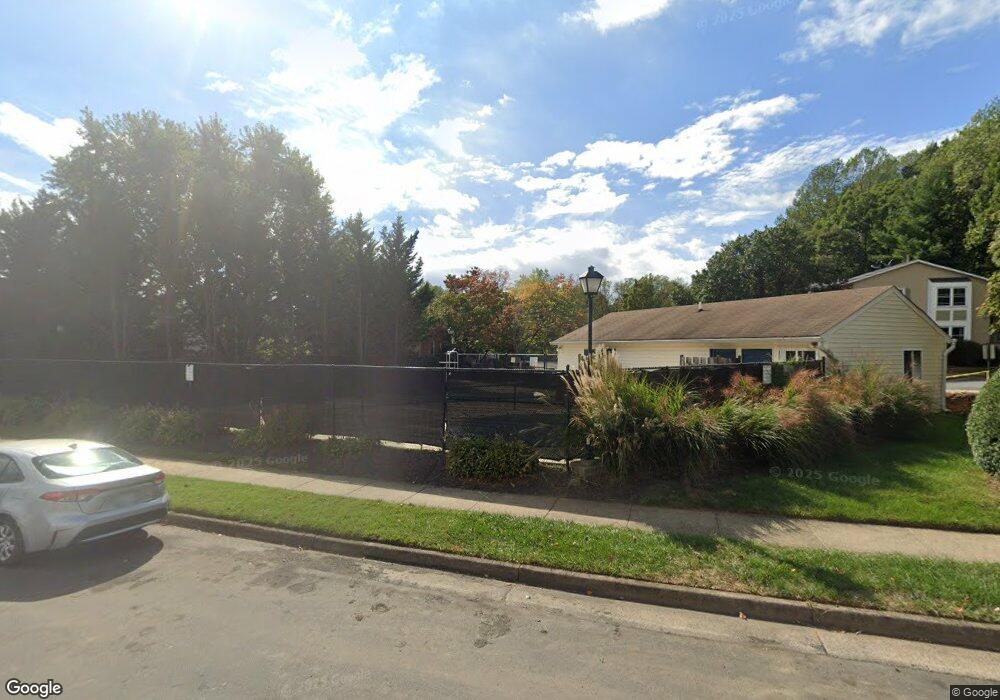 9519 Poplar Leaf Ct, Fairfax, VA 22031 - photo 1