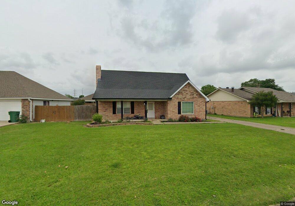 1000 Inverery Dr, Lake Charles, LA 70605 - photo 1