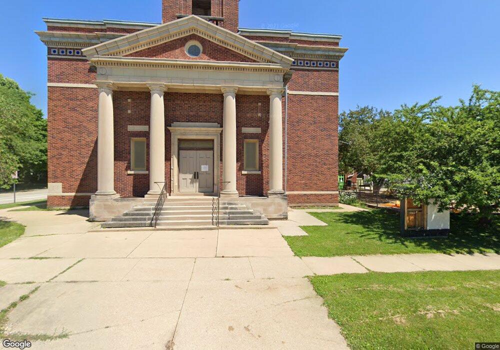 215 W 9th St unit 1, Cedar Falls, IA 50613 - photo 1