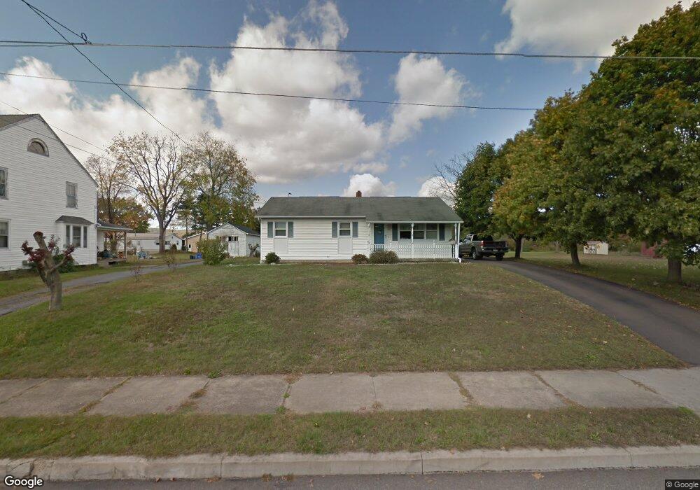 427 E 11th St, Berwick, PA 18603 - photo 1