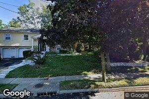 99 Searingtown Rd Unit 2nd Fl, Albertson, NY 11507