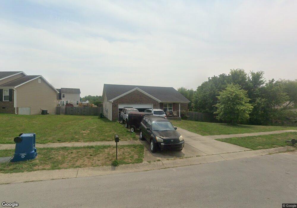6017 Jeffery Ct, Lawrenceburg, KY 40342 - photo 1