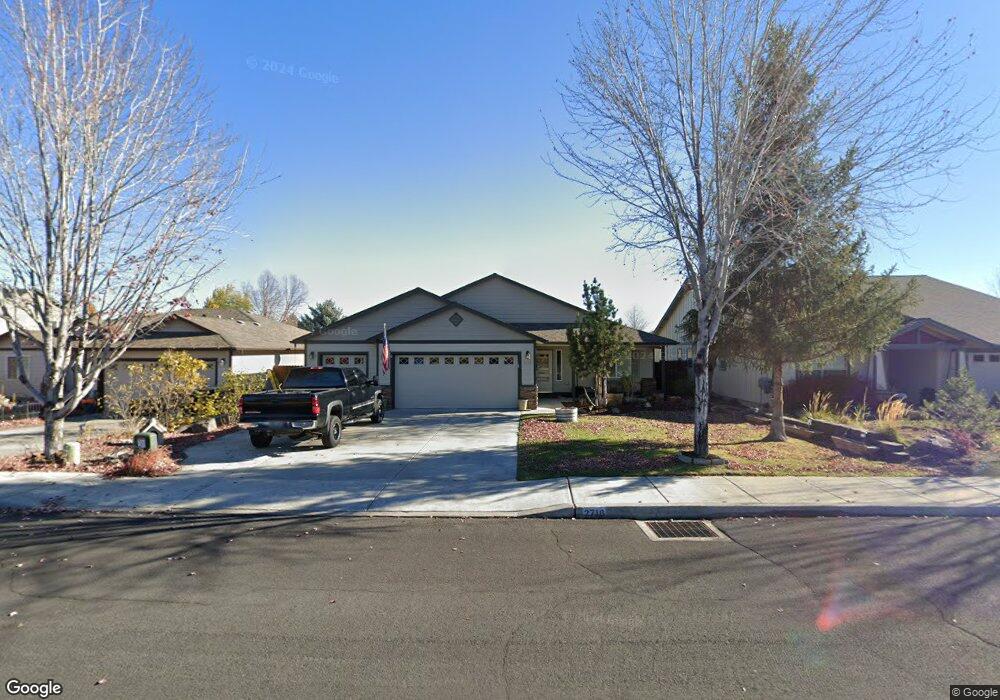 2716 NE 8th Ln, Redmond, OR 97756 - photo 1