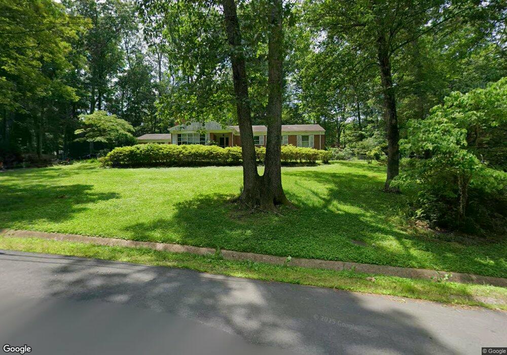 8917 Glenbrook Rd, Fairfax, VA 22031 - photo 1