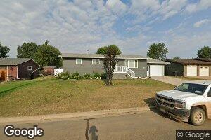 311 Tabor Dr, Killdeer, ND 58640