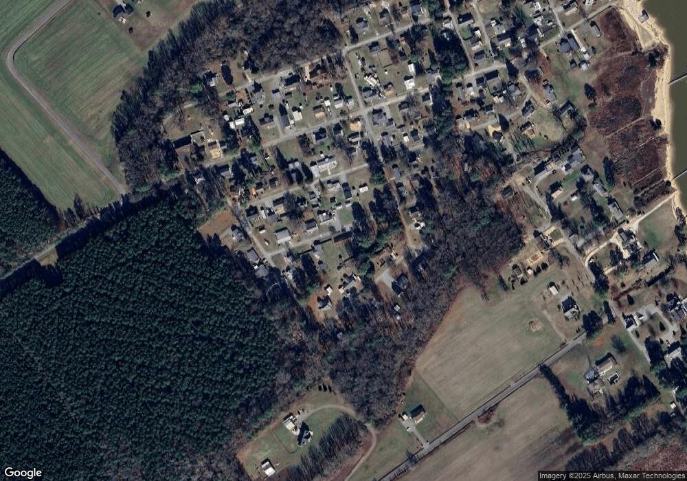 166 Cedar Dr, Dunnsville, VA 22454 - photo 1